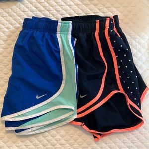 Womens Nike dri-fit Tempo running shorts size medium M - 2 pairs